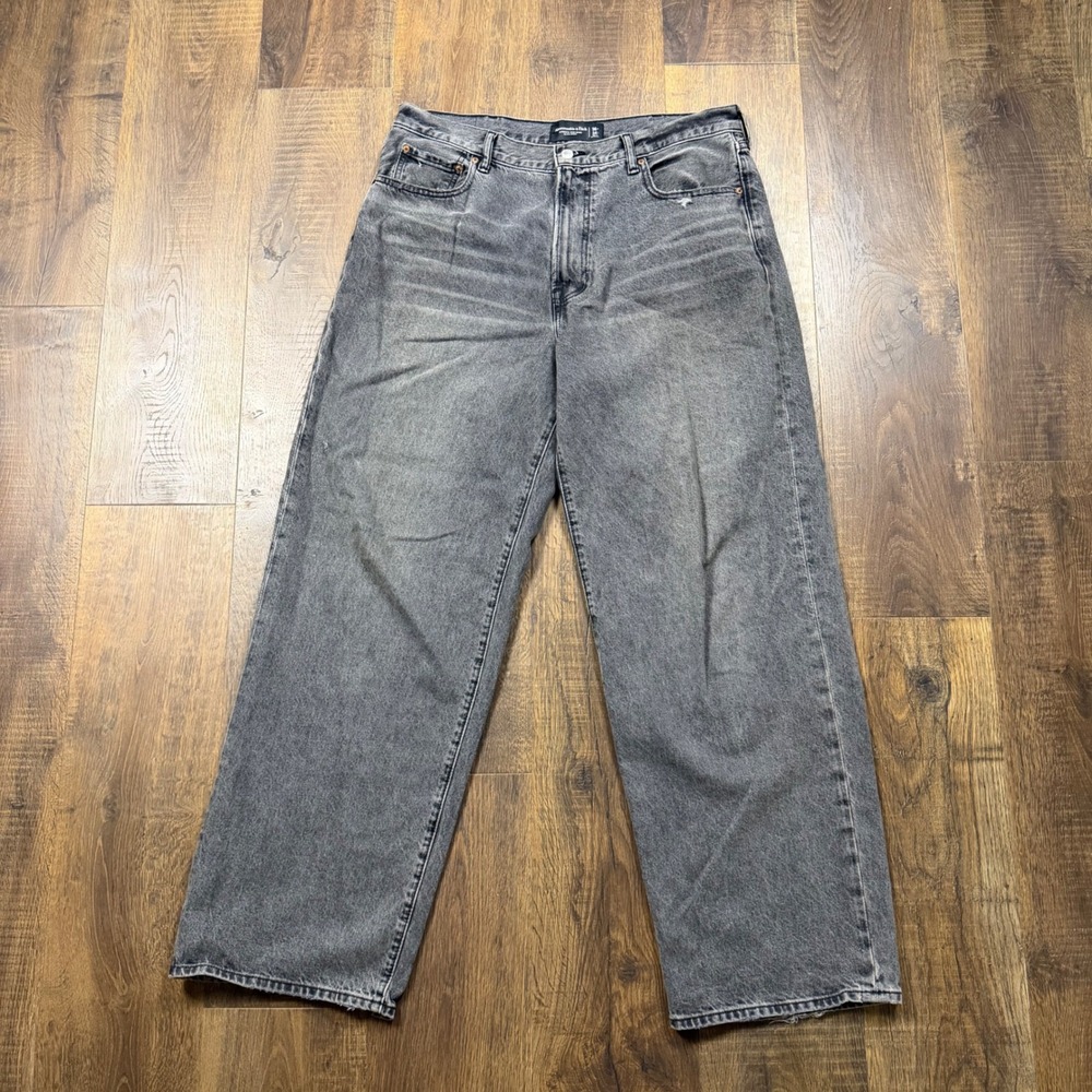 Abercrombie & Fitch Ultra Baggy Jeans Mens 36x34 (Fits 36x32) Grey Wash Denim